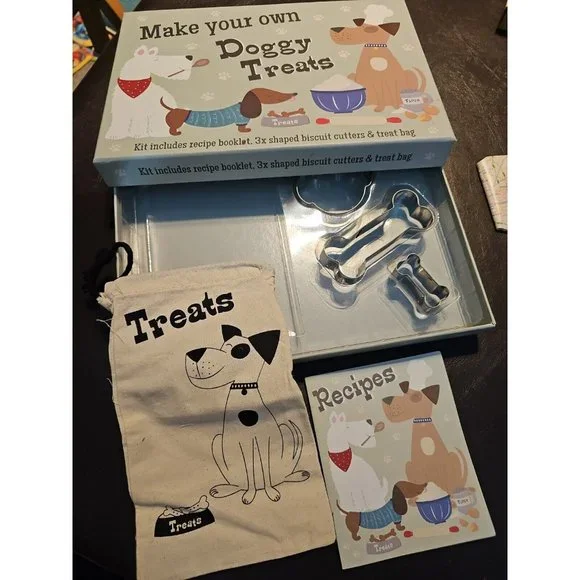 SOLD Make Your Own Dog Treats Kit With Dogtreat Recipes - UNUSED In Original Box - Picture 1 of 5